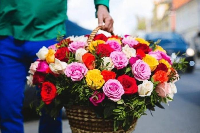 Convívio Social lança edital de cadastro para ambulantes venderem flores no dia das mães