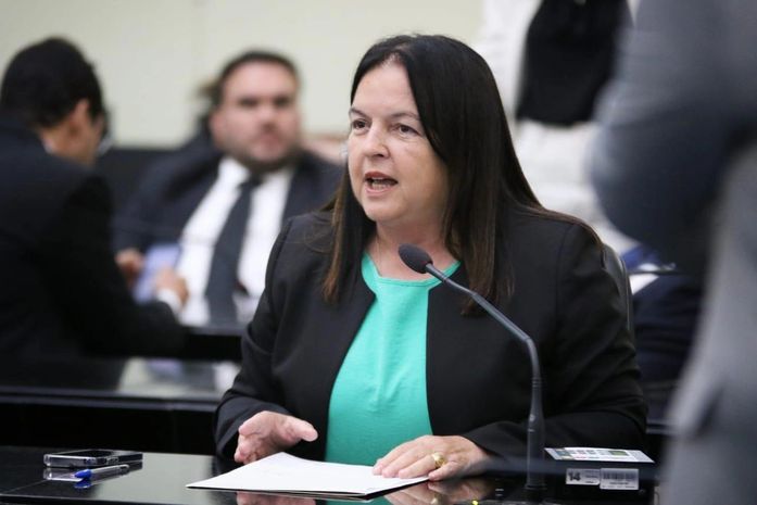 Deputada Fátima Canuto