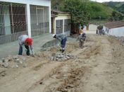 Prefeitura de Santana do Mundaú intensifica recuperação de calçamento em ruas