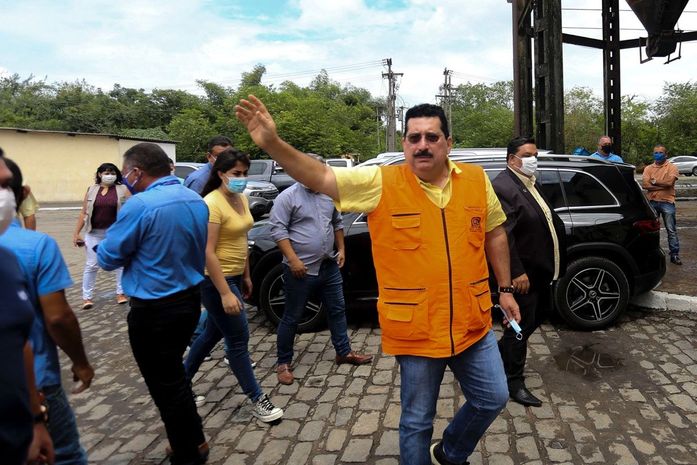 Gilberto Gonçalves participa de missa que marca início de moagem da Usina Santa Clotilde