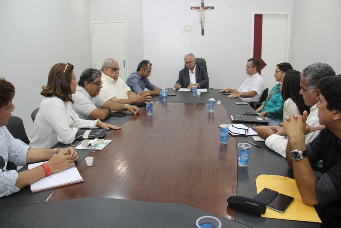 Teófilo oficializa apoio a cavalgada e Festa de N. S. do Bom Conselho