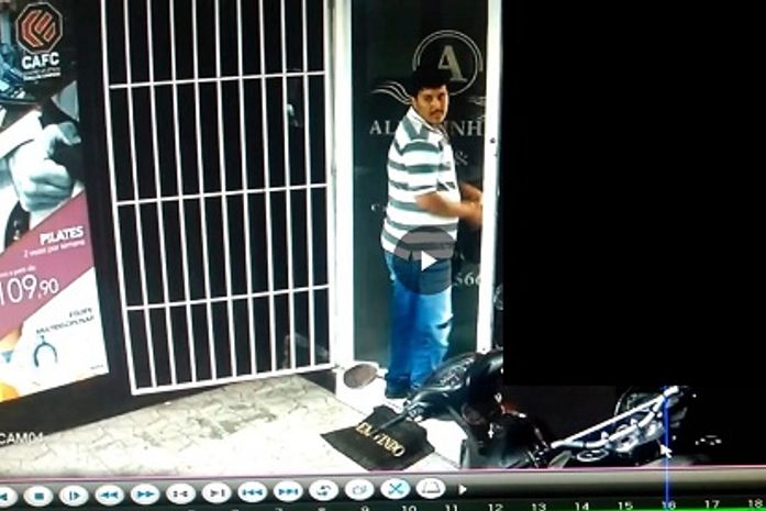 Câmeras de segurança flagram assalto a salão de beleza em Arapiraca