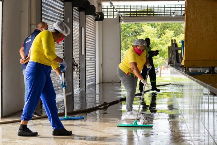 Mutirão retira 24 toneladas de lixo do Centro Pesqueiro e melhora acessibilidade