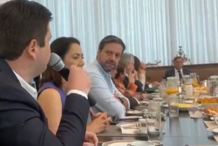 Em reunião com Bolsonaro, Davi afirma que em Alagoas o senado não será dos Renans