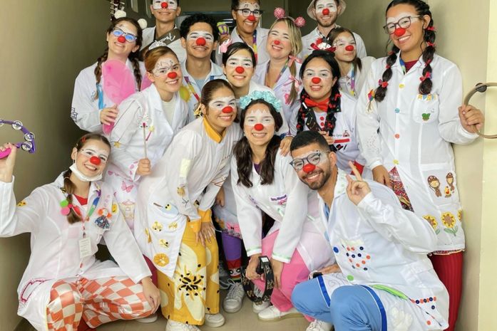 Palhaços de hospitais: pesquisa de professora da Uncisal ganha destaque no Jornal da USP