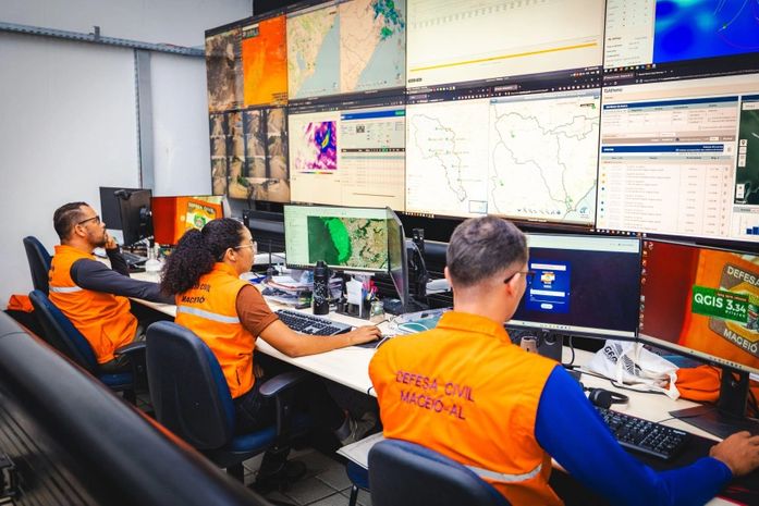 Defesa Civil de Maceió alerta para o risco de chuva forte neste final de semana