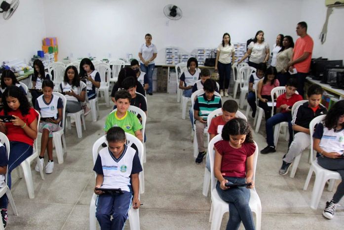 Programa L@b Educa realiza aplicação de prova piloto na Escola Cláudio Daniel