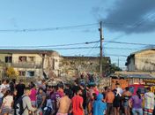 Dois adultos e uma criança morrem após desabamento de prédio, na parte alta de Maceió