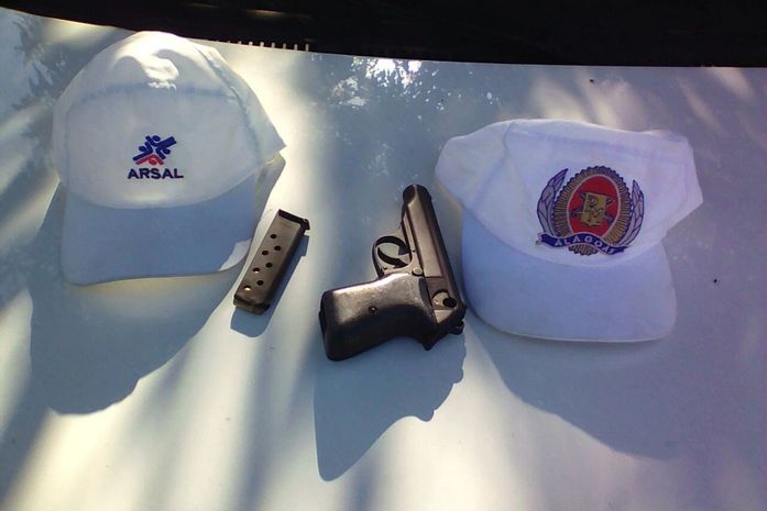 Trio é flagrado com pistola em veículo complementar durante fiscalização da Arsal
