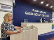 "Na verdade é uma carícia no próprio umbigo", diz vereadora após empresas 'anunciarem' wi-fi nos ônibus 