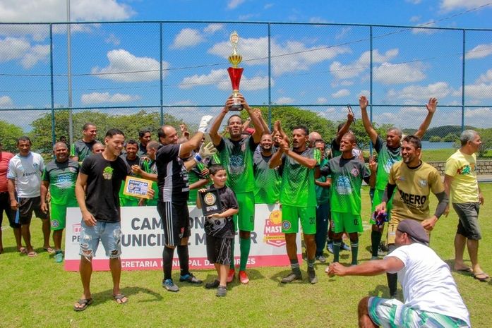 Campeonato Master de Futebol de Penedo é decidido nos penâltis, com vitória do Rochedos