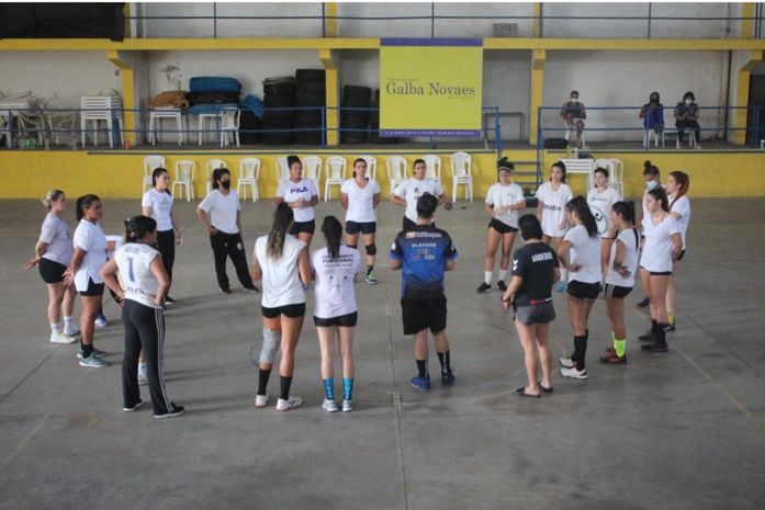 Experiência, rodagem e título mundial: FAHd apresenta Seleção Adulta feminina; veja lista