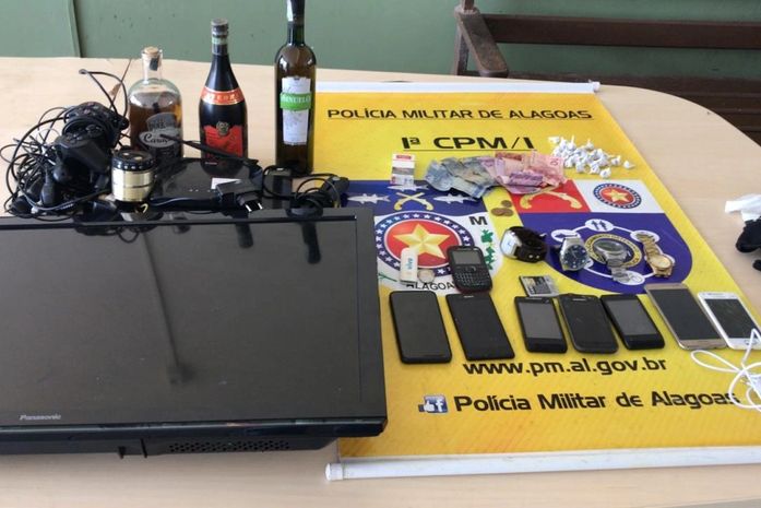 Material foi apreendido pela polícia