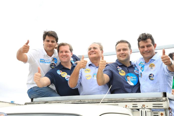 Deputado Marx participa de carreatas no interior de AL