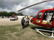 Mulher é socorrida em estado grave pelo Samu após ser esfaqueada; marido é principal suspeito