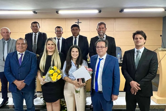 Em sessão solene, Câmara de Vereadores de Arapiraca entrega título de cidadã honorária para as secretárias de cultura Mellina Freitas e Marília Almeida