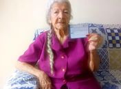 Aos 92 anos, mãe de jornalista arapiraquense é vacinada contra a Covid-19