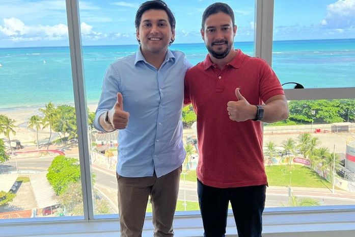 Rodrigo Valença se reúne com representante da juventude política de Penedo