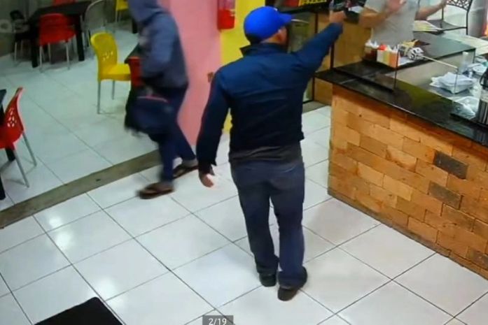 Polícia prende suspeito de assaltar hamburgueria no Antares, em Maceió