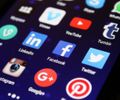 Anúncios são divulgados principalmente nas redes sociais