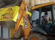 Loja de peças de moto é atingida por incêndio de grandes proporções no Agreste de AL