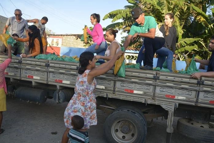 Prefeitura de Anadia realiza tradicional entrega de kits da Semana Santa