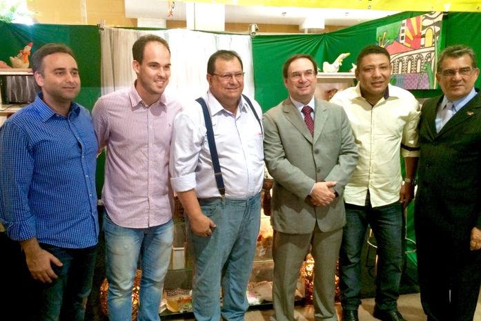 Vice Yale Fernandes na Feira dos Municípios com Luciano Barbosa