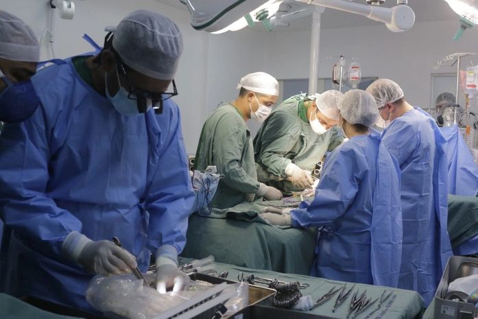 Paciente do primeiro transplante de fígado em Alagoas recebe alta da UTI