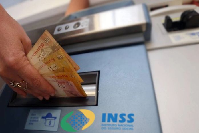 Primeira parcela do abono anual a aposentados pelo INSS será para ainda no mês de maio.