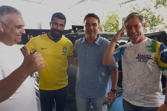 Flávio Bolsonaro e Alfredo Gaspar destacam Fabio Costa e Cabo Bebeto como força da direita em Alagoas
