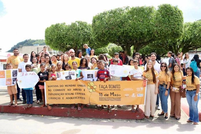 Assistência Social de Santana do Mundaú promove caminhada em alusão ao Maio Laranja