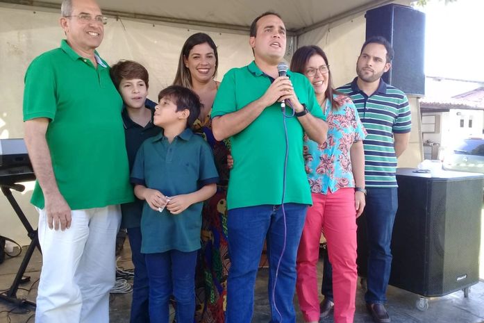 Davi Maia anuncia sua pré-candidatura durante grande feijoada em Maceió