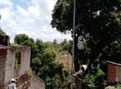 Comunidade Alto do Cruzeiro recebe implantação de iluminação