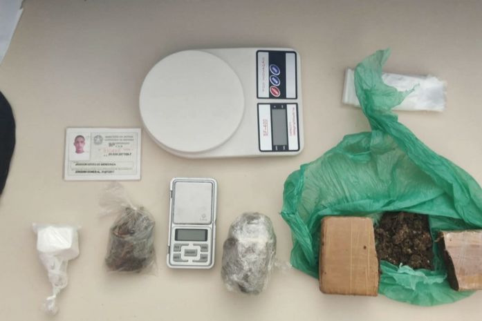 Operação prende suspeito de tráfico e apreende drogas em Joaquim Gomes