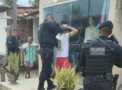 Operação no Litoral Norte prende foragido por homicídio e termina com suspeito morto em confronto