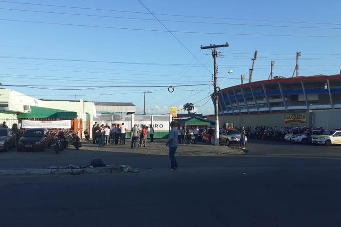 Diante de impasse, ônibus da empresa Veleiro continuam sem circular em Maceió