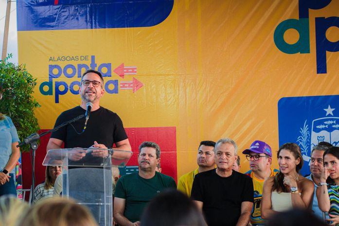 Em Major Izidoro, Paulo Dantas beneficia 2,5 mil moradores do povoado São Marcos com 3,5 km de rodovias