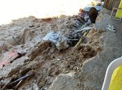 Erosão costeira, agravada pela especulação imobiliária, ameaça casas e comércios no Litoral Norte de Maceió