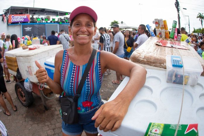 Segurança Cidadã orienta ambulantes que vão trabalhar nas prévias carnavalescas