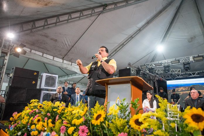 Prefeito Gilberto e Deputada Gabi Gonçalves participam de culto ao ar livre em ação de graças aos 109 Anos de Emancipação Política de Rio Largo