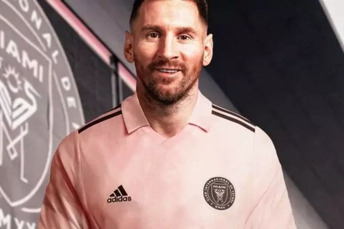 Inter Miami anuncia a contratação de Lionel Messi