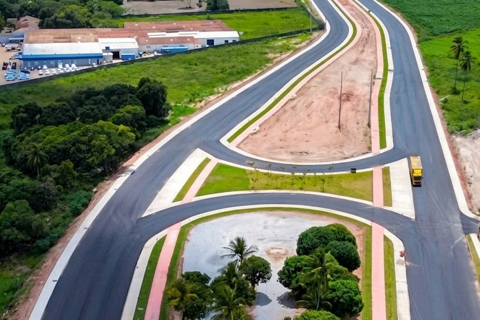 Com avanço das obras, novo binário de Arapiraca já recebe sinalização e mobiliários urbanos