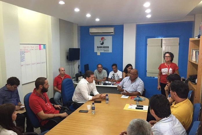 Marx Beltrão (PMDB-AL) esclarece dúvidas a respeito da votação do PL 4330