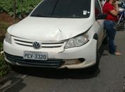 Mulher fica ferida após acidente causado por menor de idade