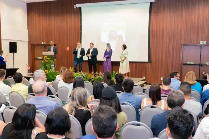 Palestras e trocas de experiências apontam novos rumos para bares e restaurantes
