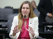 Deputada Cibele Moura