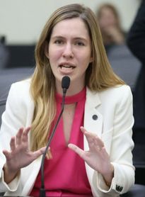 Deputada Cibele Moura