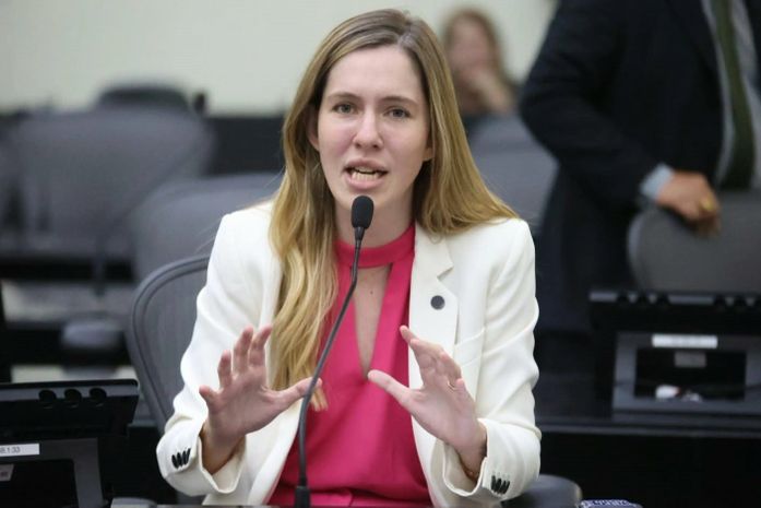 Deputada Cibele Moura