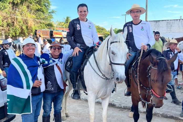 Ricardo Nezinho participa da 23ª Cavalgada de Nossa Senhora do Bom Conselho, tradição de fé e identidade de Arapiraca