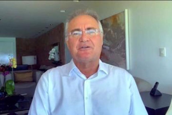 Renan Calheiros diz estar aberto a diálogo e que Bolsonaro não deve ter "preocupação":'o inimigo da CPI é a pandemia'
